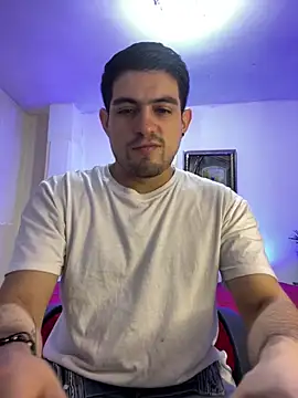 williamsmiiths16 online show from February 19, 2026, 2:57 pm