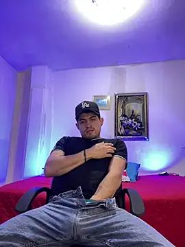 williamsmiiths16 online show from February 20, 2026, 1:55 pm