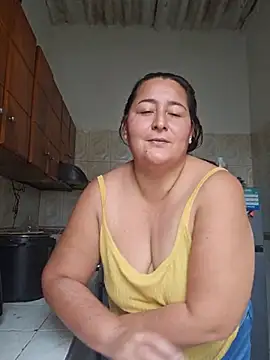 VioletBruces online show from June 5, 2026, 5:40 pm
