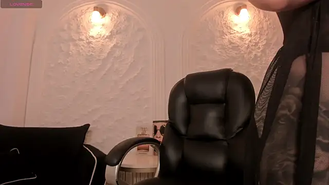 MadisonKane online show from April 5, 2026, 11:18 am