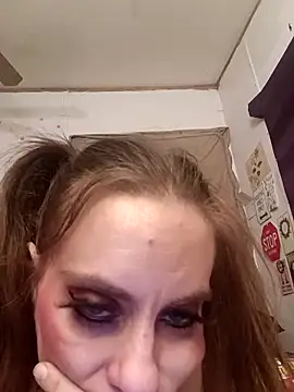 snowbird1117 online show from February 6, 2026, 3:44 am