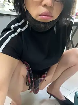 luckybaby666999 online show from May 16, 2026, 12:40 am