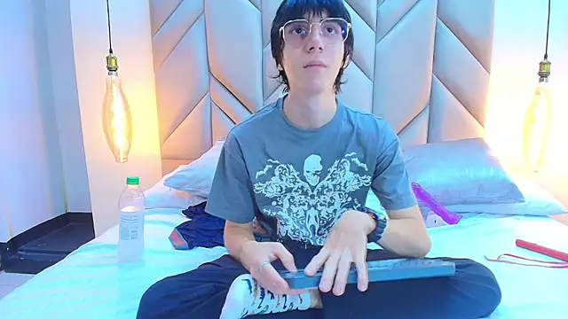 JeffBellfort online show from December 21, 2025, 7:54 pm