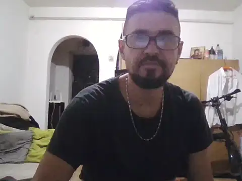 cornel4321 online show from December 5, 2025, 5:20 pm