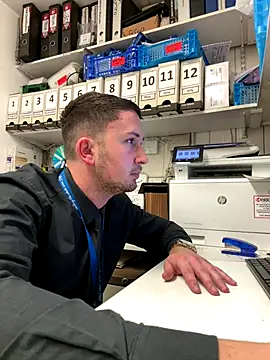 Snapshot of dirtyanal23 chatting on December 19, 2025, 12:50 am dirtyanal23 online show from December 19, 2025, 12:50 am