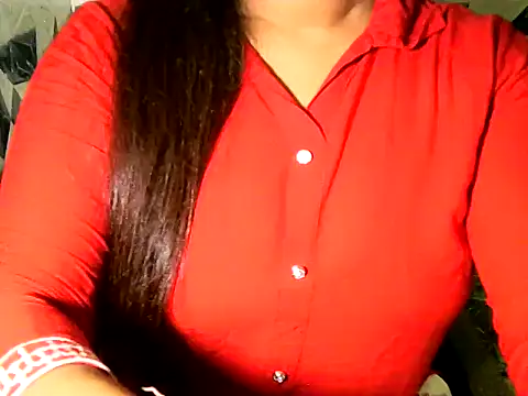 Hotty Suzuka online show from June 5, 2026, 5:14 am