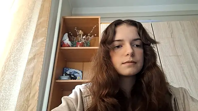 KellyKelik online show from February 12, 2026, 9:04 am