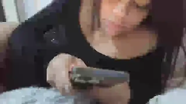 Bambolinastella online show from January 11, 2026, 9:58 am