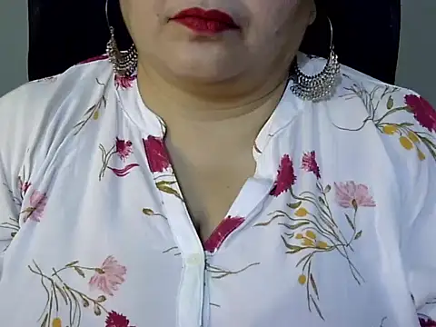 Soniya Sha online show from February 16, 2026, 6:59 pm