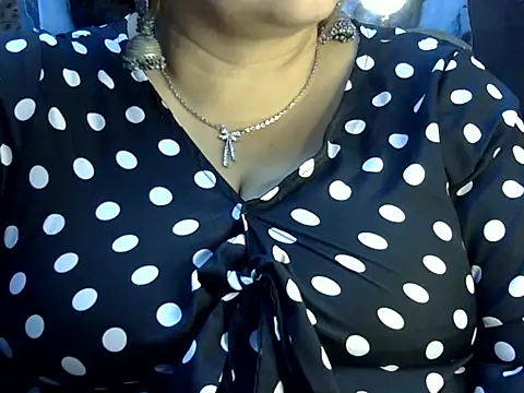 Soniya Sha online show from July 6, 2026, 3:03 pm