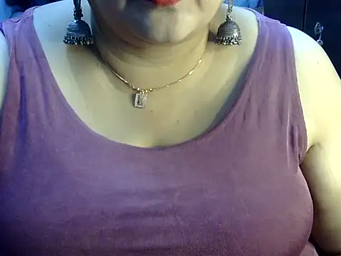 Soniya Sha online show from July 28, 2026, 1:43 pm