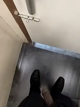 boyfromMum bai online show from April 7, 2026, 7:20 am