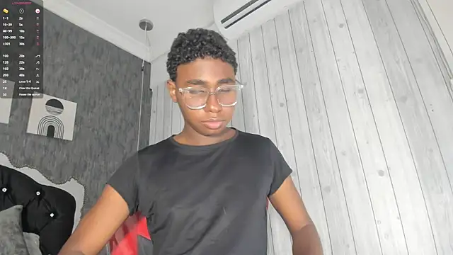 Snapshot of teylor_lovee chatting on February 27, 2026, 10:32 pm teylor lovee online show from February 27, 2026, 10:32 pm