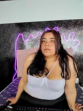 Evasex- online show from December 4, 2025, 8:06 pm