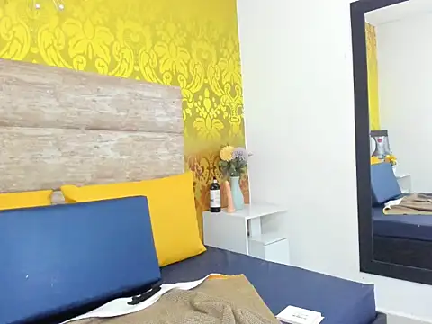 Samantha Ortiz69 online show from April 17, 2026, 6:16 am