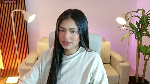 Snapshot of victoria___moon chatting on February 3, 2026, 1:27 pm victoria moon online show from February 3, 2026, 1:27 pm