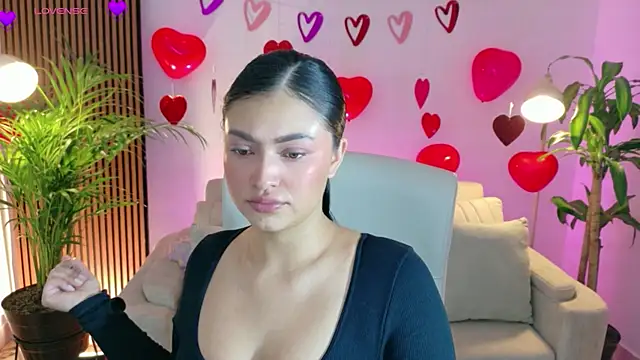 Snapshot of victoria___moon chatting on February 12, 2026, 1:06 pm victoria moon online show from February 12, 2026, 1:06 pm