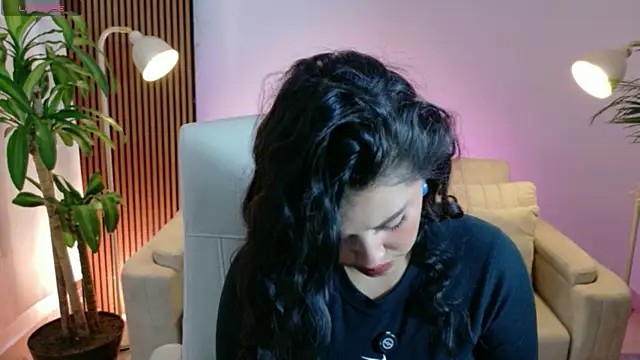 victoria   moon online show from April 10, 2026, 3:06 pm