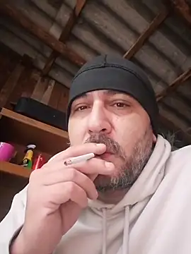 John derre online show from December 5, 2025, 7:28 am