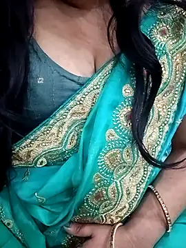 Snapshot of desiriya14 chatting on January 13, 2026, 9:58 am desiriya14 online show from January 13, 2026, 9:58 am