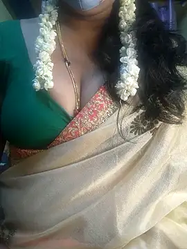 Preeti345 online show from March 25, 2026, 4:35 pm