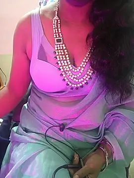 Preeti345 online show from June 12, 2026, 1:32 pm