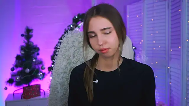 KimPorins online show from December 14, 2025, 1:38 pm