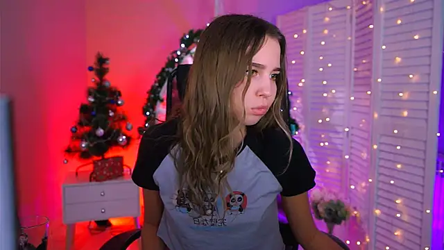 KimPorins online show from December 20, 2025, 3:41 pm