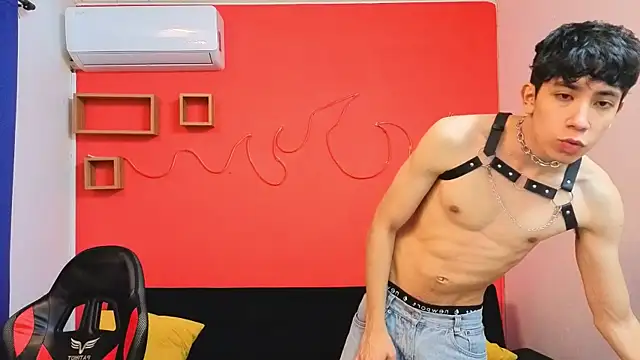 Snapshot of Neo_Twink chatting on February 5, 2026, 12:10 pm Neo Twink online show from February 5, 2026, 12:10 pm