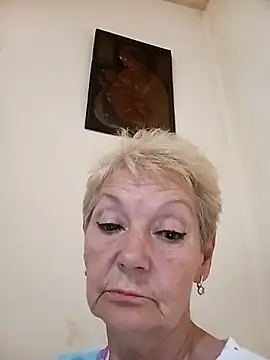 Snapshot of Calypso-Loove chatting on July 3, 2026, 10:21 am Calypso-Loove online show from July 3, 2026, 10:21 am