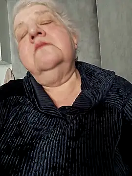 HapinessLovee online show from March 1, 2026, 8:38 am