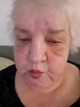 HapinessLovee online show from March 3, 2026, 9:48 am