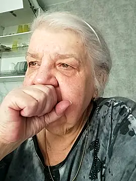 HapinessLovee online show from April 19, 2026, 10:58 am