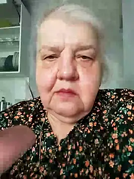 HapinessLovee online show from April 21, 2026, 6:31 am