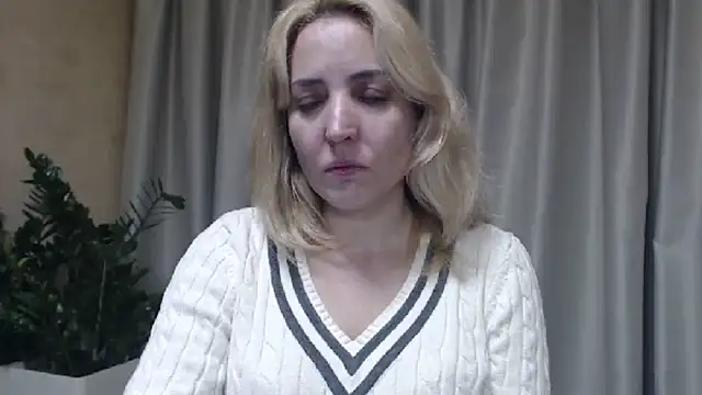 sweetpussy online show from October 22, 2025, 2:06 pm