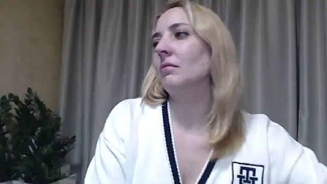 sweetpussy online show from February 25, 2026, 1:54 pm