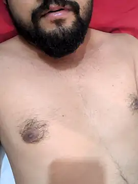 sexytomdev online show from April 8, 2026, 5:13 pm