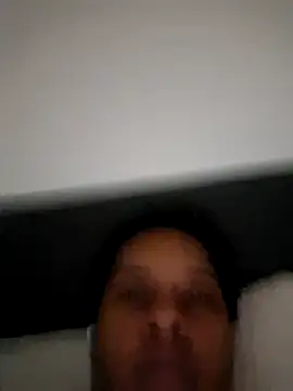 Snapshot of zboubas chatting on February 21, 2026, 2:01 am zboubas online show from February 21, 2026, 2:01 am