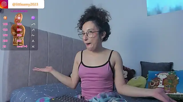 Snapshot of little__ammy chatting on December 22, 2025, 1:41 pm little ammy online show from December 22, 2025, 1:41 pm