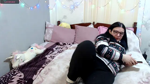 Snapshot of SashaBond chatting on March 2, 2026, 12:56 pm SashaBond online show from March 2, 2026, 12:56 pm