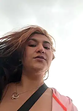 Snapshot of Magenta_Moon chatting on January 10, 2026, 10:14 pm Magenta Moon online show from January 10, 2026, 10:14 pm