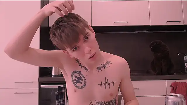 Snapshot of Fredd_Xanders chatting on March 4, 2026, 9:04 am Fredd Xanders online show from March 4, 2026, 9:04 am