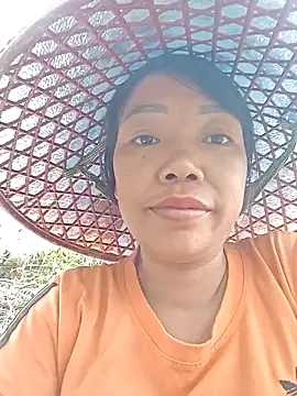 Snapshot of anna-can chatting on April 15, 2026, 5:58 am anna-can online show from April 15, 2026, 5:58 am