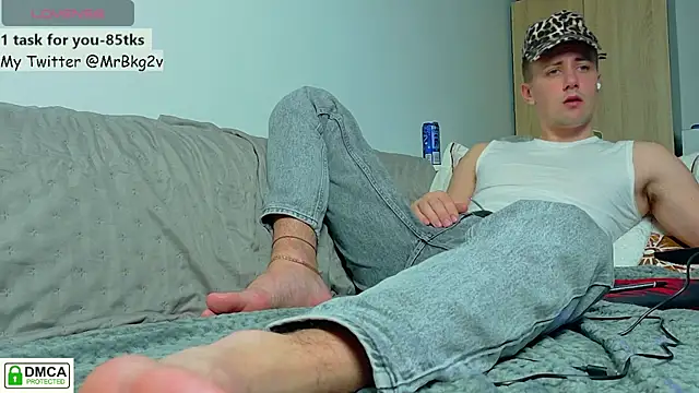 Snapshot of Brellisimo chatting on December 18, 2025, 7:31 pm Brellisimo online show from December 18, 2025, 7:31 pm