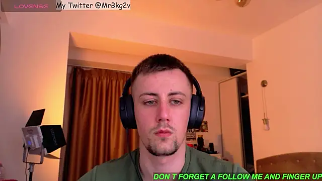 Snapshot of Brellisimo chatting on June 3, 2026, 4:01 pm Brellisimo online show from June 3, 2026, 4:01 pm