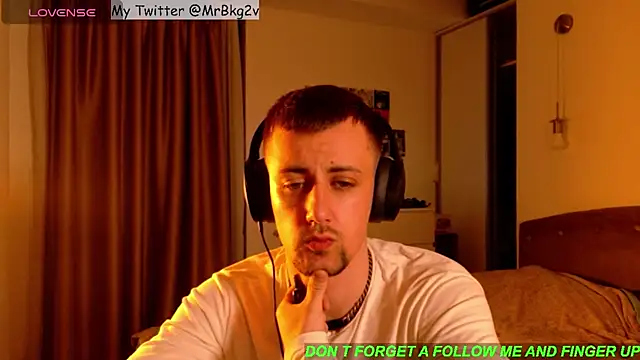 Snapshot of Brellisimo chatting on June 4, 2026, 11:55 pm Brellisimo online show from June 4, 2026, 11:55 pm