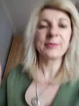 AhlyssaLove1155 online show from May 28, 2026, 3:42 pm