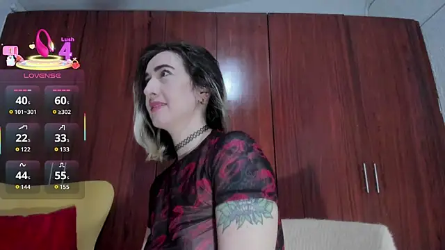 carly grasso online show from December 3, 2025, 7:01 pm