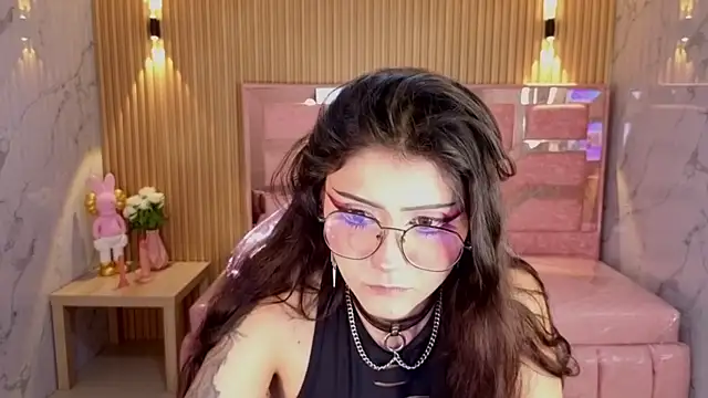 Snapshot of miss_devil_s chatting on January 8, 2026, 3:09 am miss devil s online show from January 8, 2026, 3:09 am