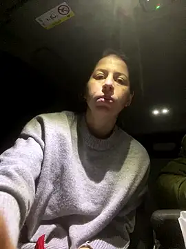 Snapshot of coupledeea chatting on January 18, 2026, 6:34 pm coupledeea online show from January 18, 2026, 6:34 pm